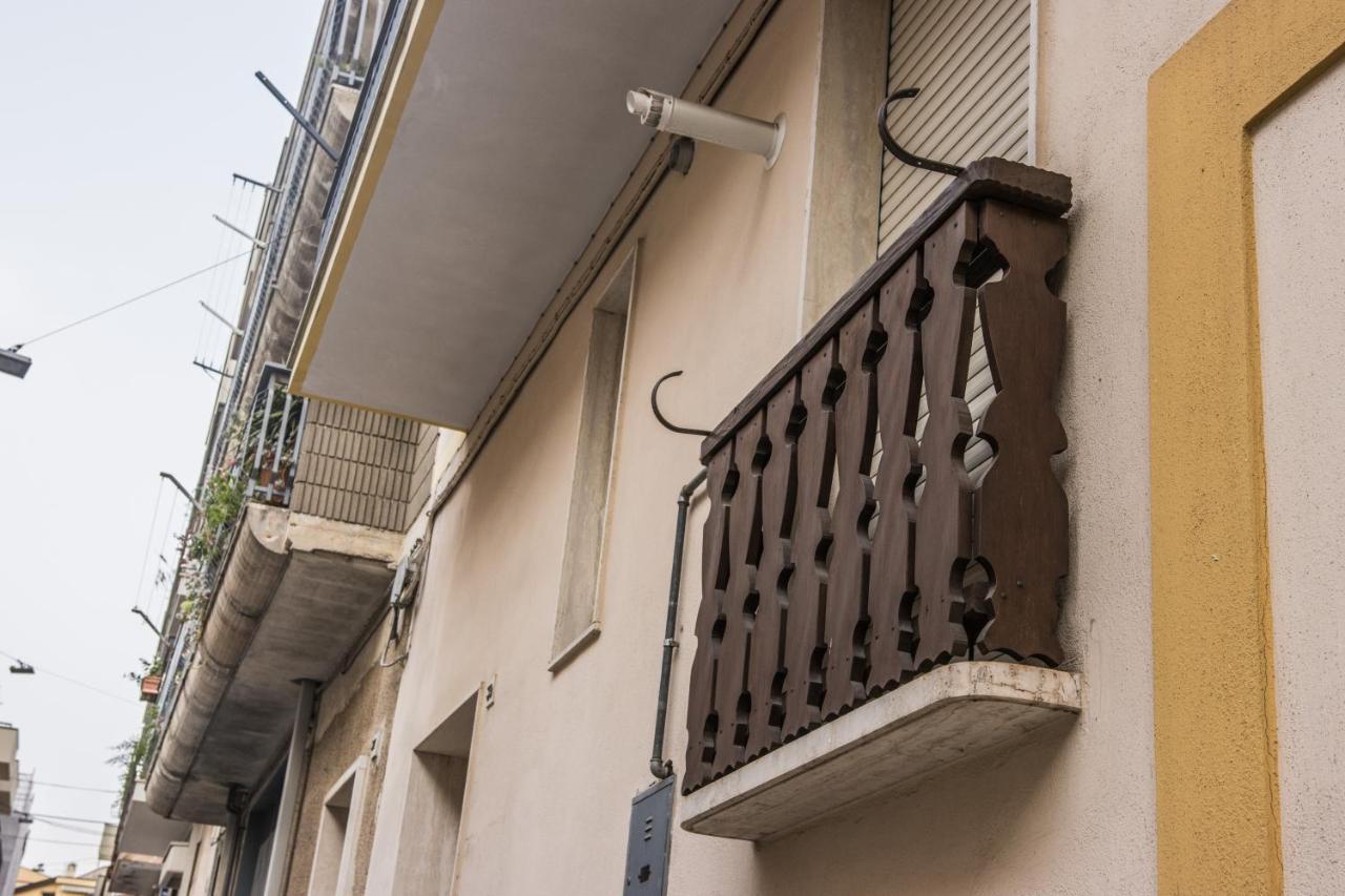 B&B Colonna - Mole Sua Stat Altamura Εξωτερικό φωτογραφία