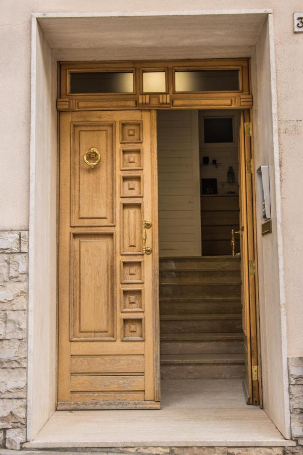 B&B Colonna - Mole Sua Stat Altamura Εξωτερικό φωτογραφία