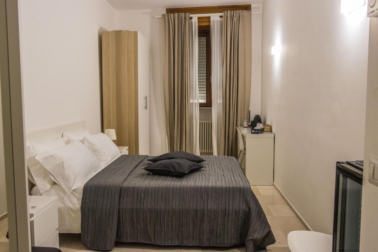 B&B Colonna - Mole Sua Stat Altamura Εξωτερικό φωτογραφία